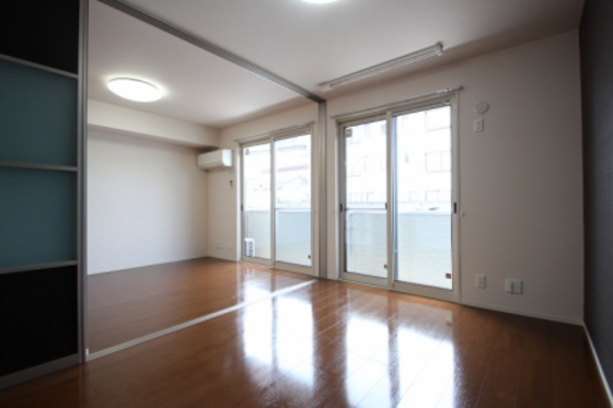 フィールド ハタ