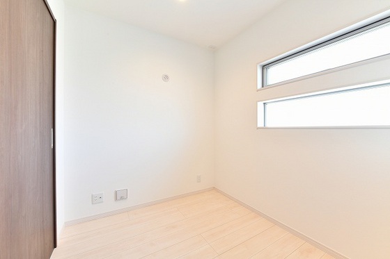 REGALEST CARAT(レガリストカラット)