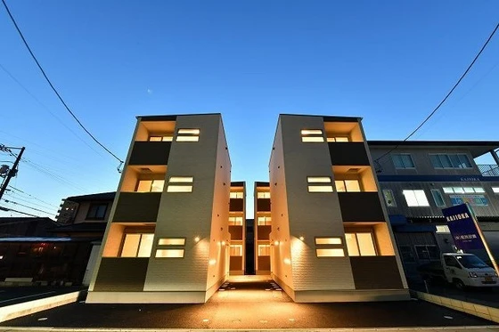 REGALEST CARAT(レガリストカラット)