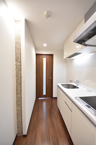 モダン ラ・トゥール柳町