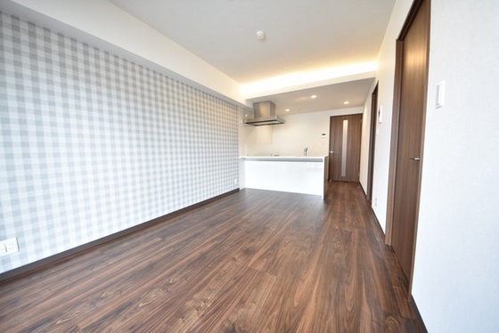 モダン ラ・トゥール柳町