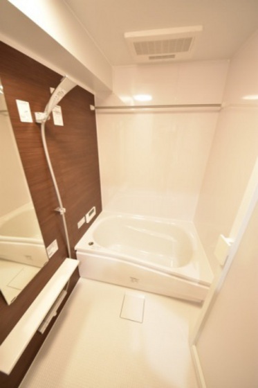 モダン ラ・トゥール柳町