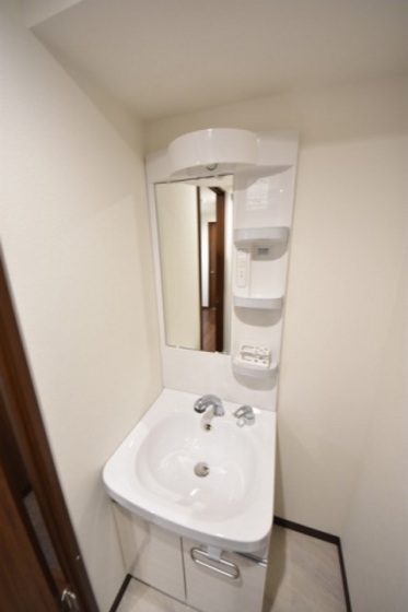 モダン ラ・トゥール柳町