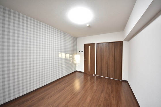 モダン ラ・トゥール柳町