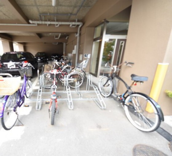 ハアラン内山下