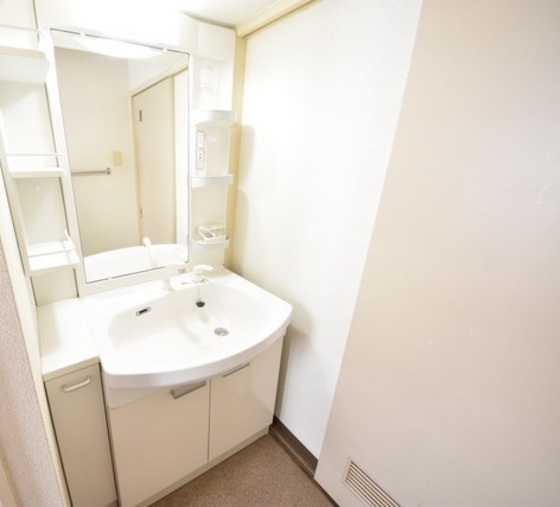 ハアラン内山下