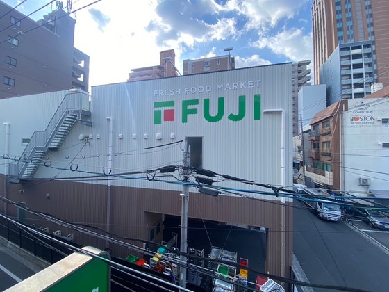 グレージュビル