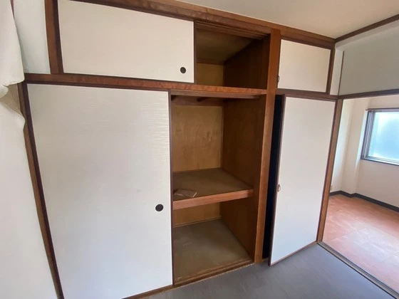 グレージュビル