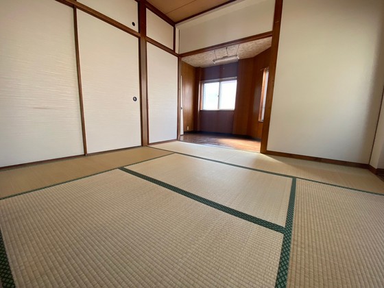 グレージュビル