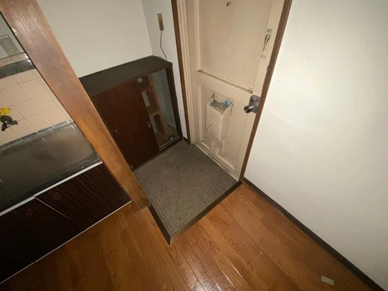 グレージュビル