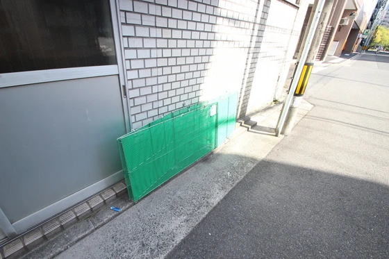 グレージュビル