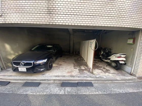 グレージュビル