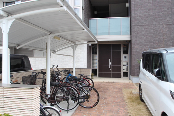 シャーメゾンガーデンズ上中野