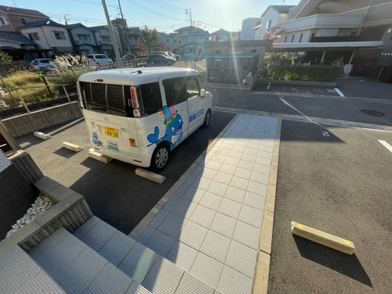 セシールカニハラ