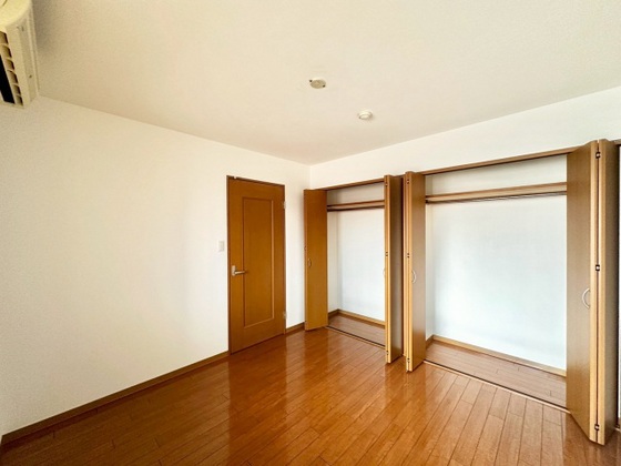 クロスデータビルNo27