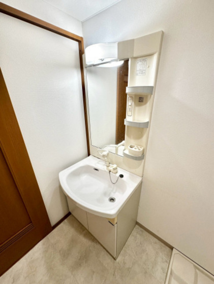 クロスデータビルNo27