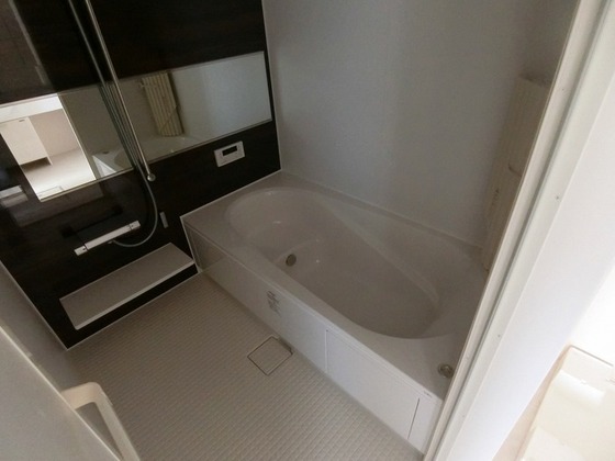 カーサあき亀山 A棟