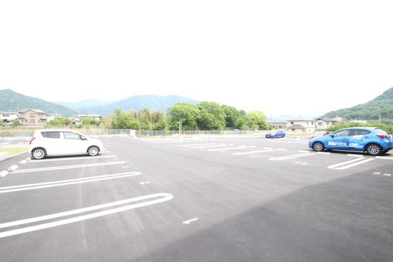 カーサあき亀山 A棟