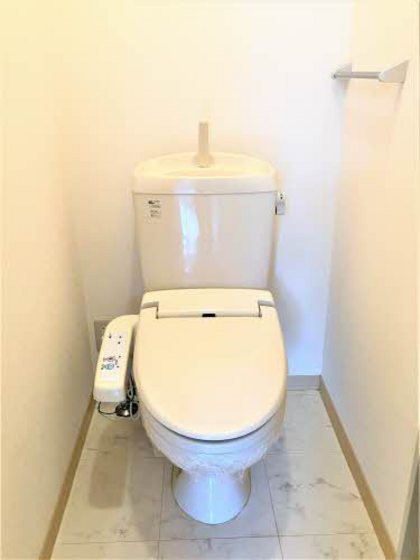 シャーメゾン学南町