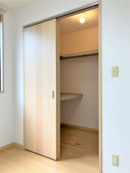 シャーメゾン学南町