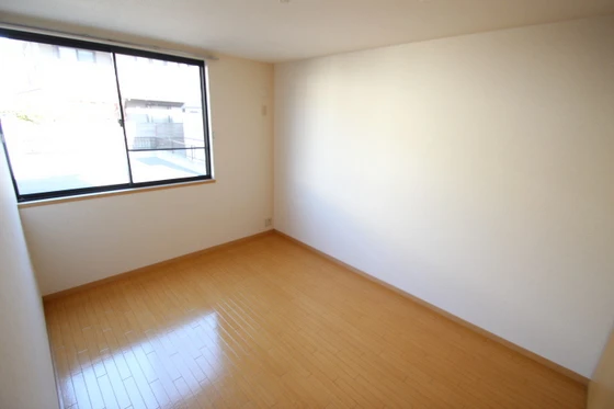 ユートピア今保B