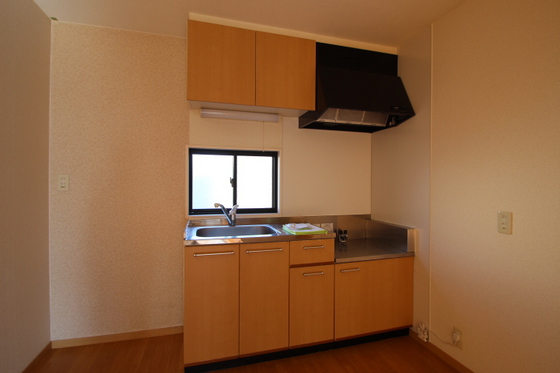 ユートピア今保B