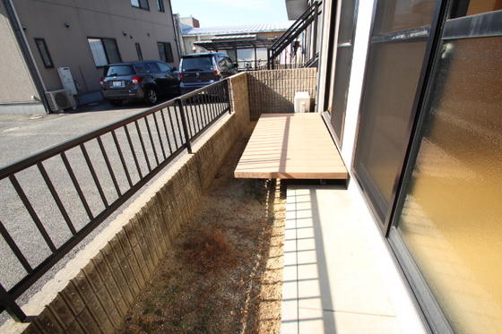 ユートピア今保B