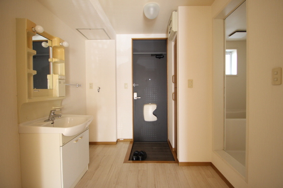 サンパティークB