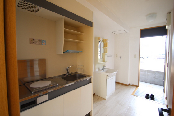 サンパティークB