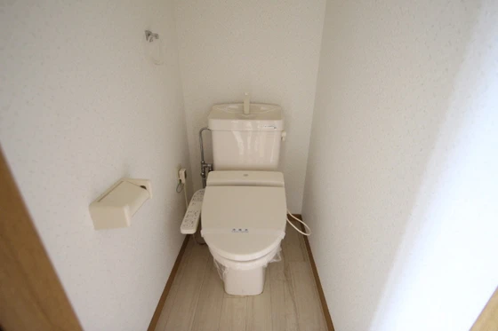 サンパティークB