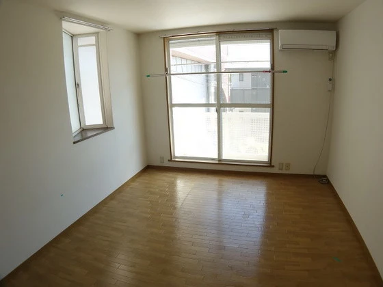 サンパティークB