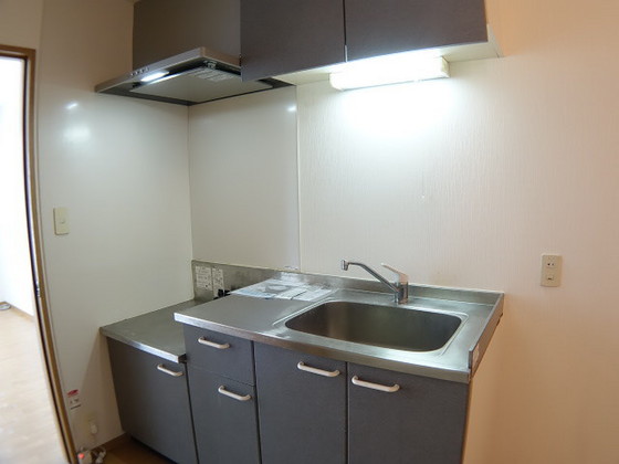 サンパティークB