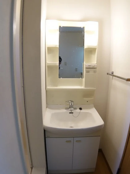 サンパティークB