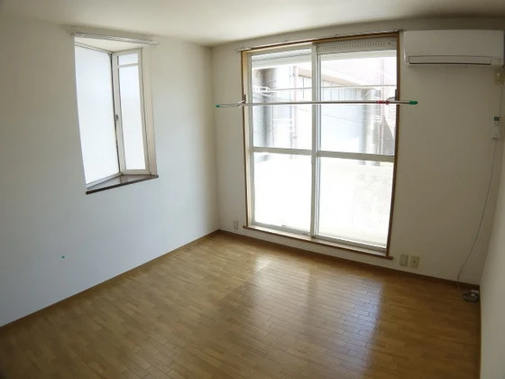 サンパティークB