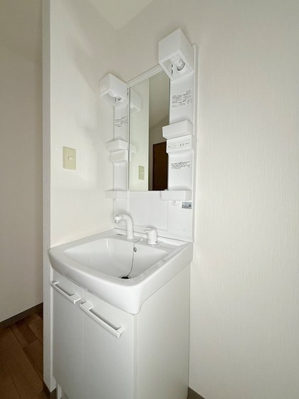 ウィスティリア伊福