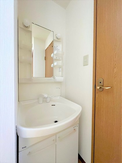 ウィスティリア伊福