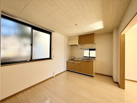 タウンハイツ山崎B