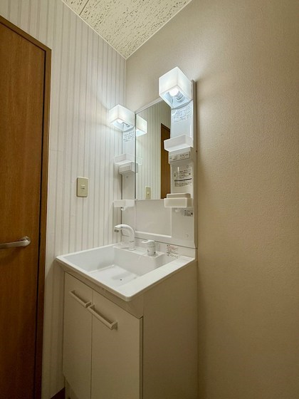 タウンハイツ山崎B