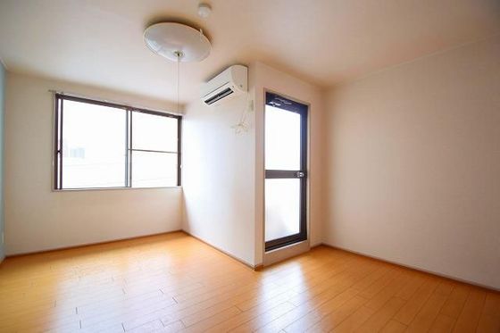 ノーブルハイツ鹿田