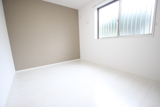 ユニヴァリィ長束西