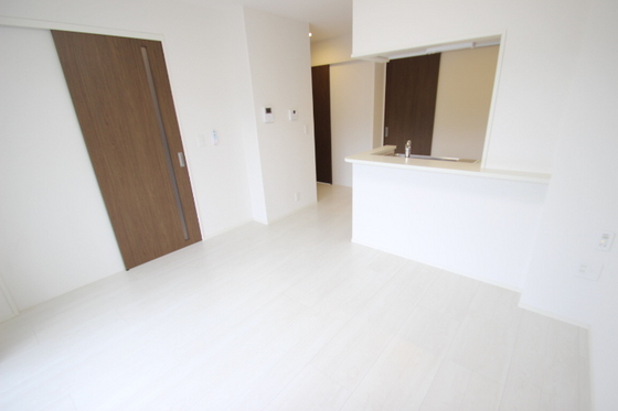 ユニヴァリィ長束西