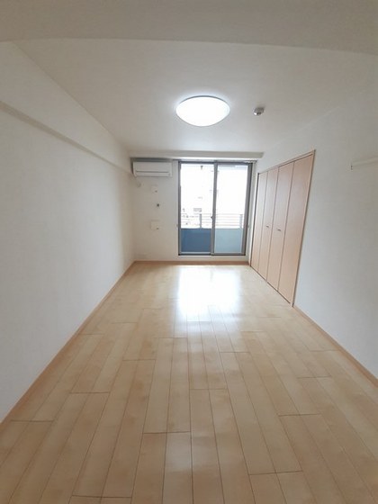 レジデンス下伊福 颯