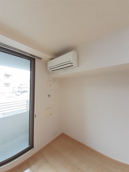 レジデンス下伊福 颯