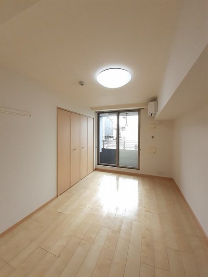 レジデンス下伊福 颯