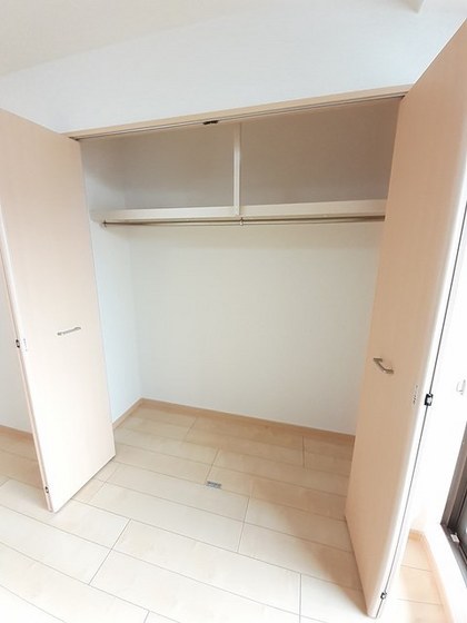 レジデンス下伊福 颯