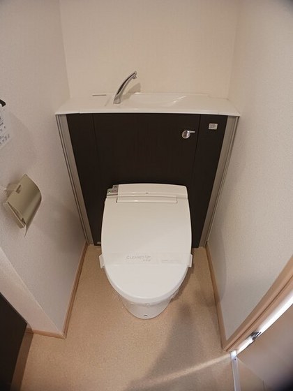 レジデンス下伊福 颯