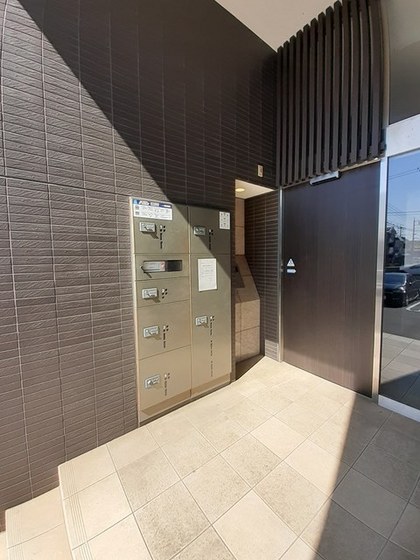 レジデンス下伊福 颯