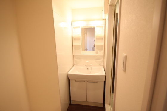 サウスコート西市