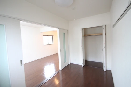 サウスコート西市