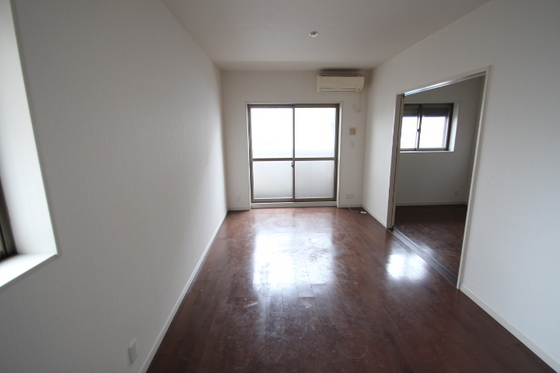 サウスコート西市